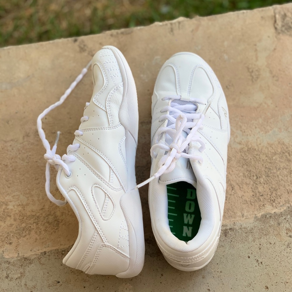 Varsity Touchdown Cheer Shoes size 6.5 with bag